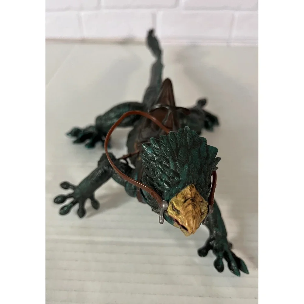 Hasbro Star Wars Boga Varactyl Figure Unisex OS Green Revenge of the Sith 2005